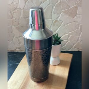 METAL COCKTAIL SHAKER | 3 Piece Patterned Shaker Set